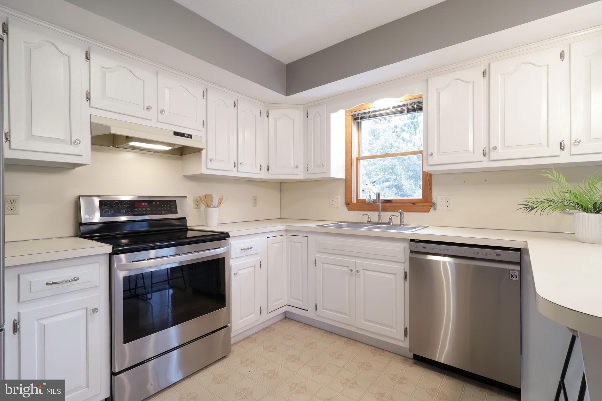 DALEVUE EAST - Residential