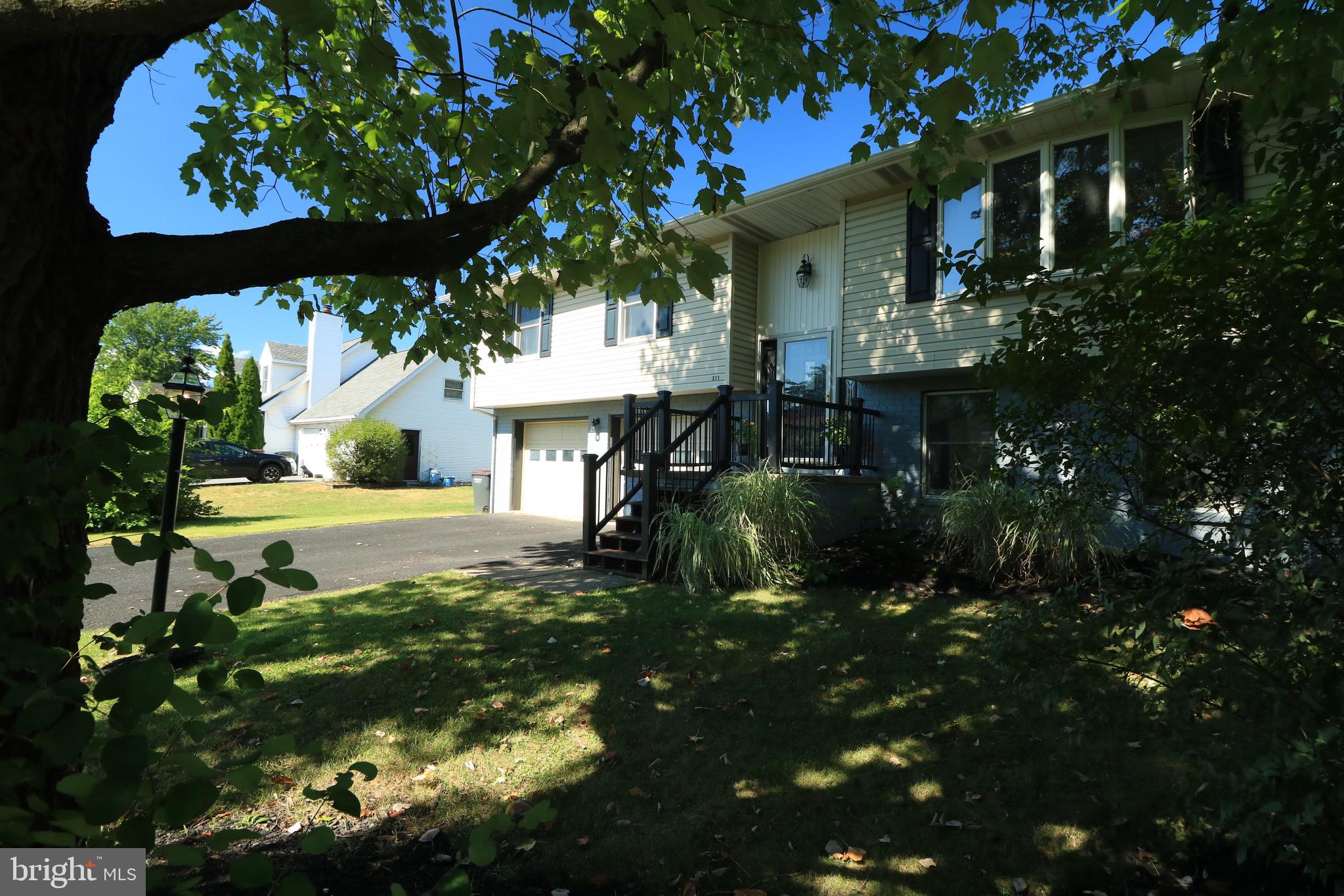 DALEVUE EAST - Residential