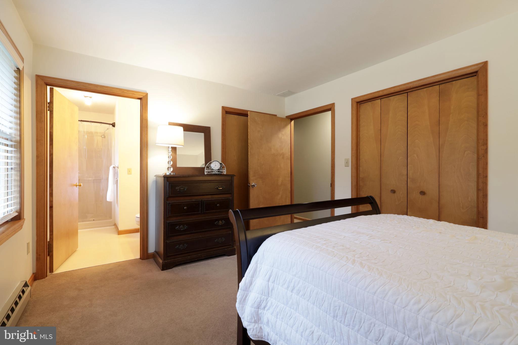 DALEVUE EAST - Residential