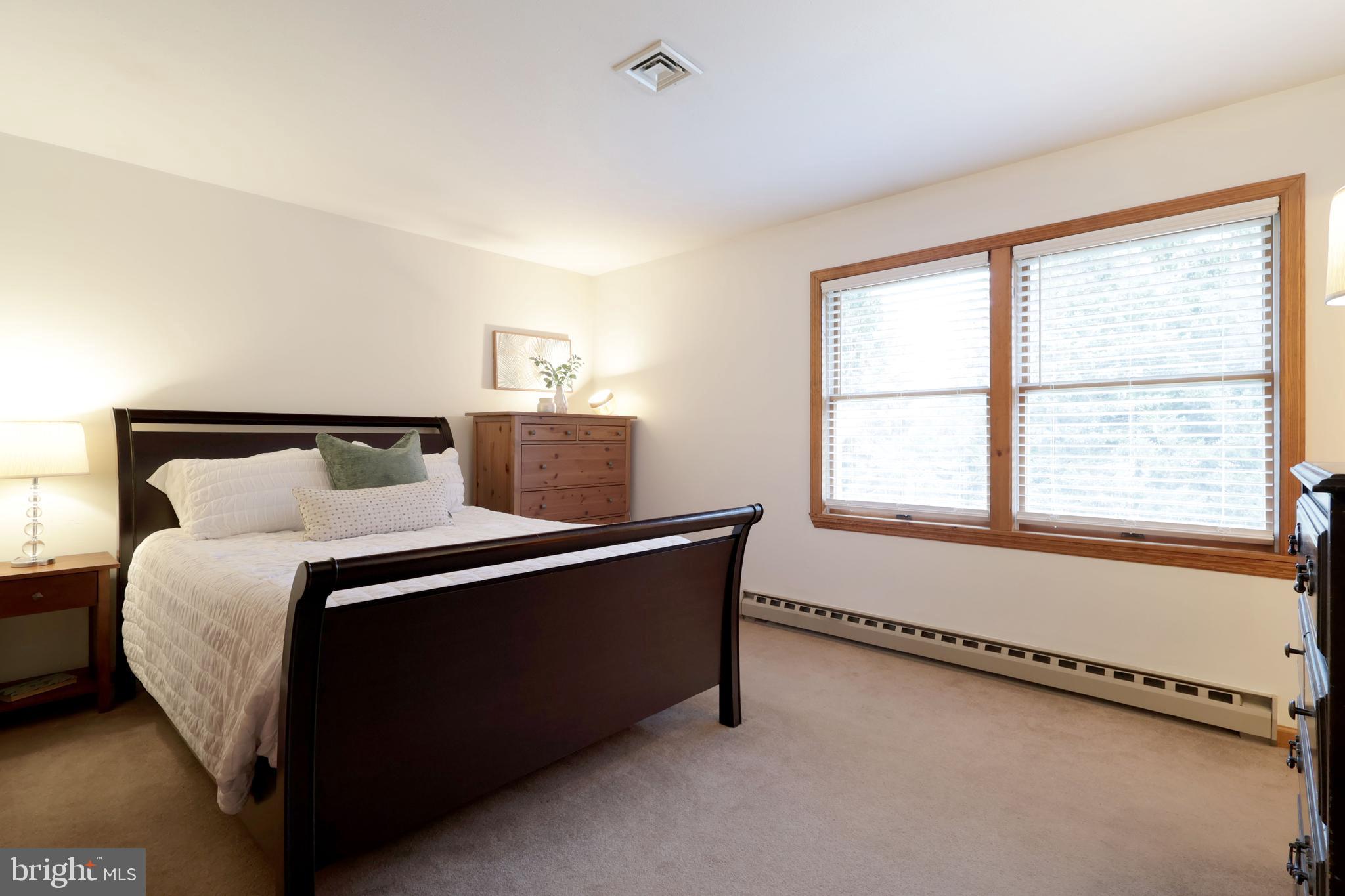 DALEVUE EAST - Residential