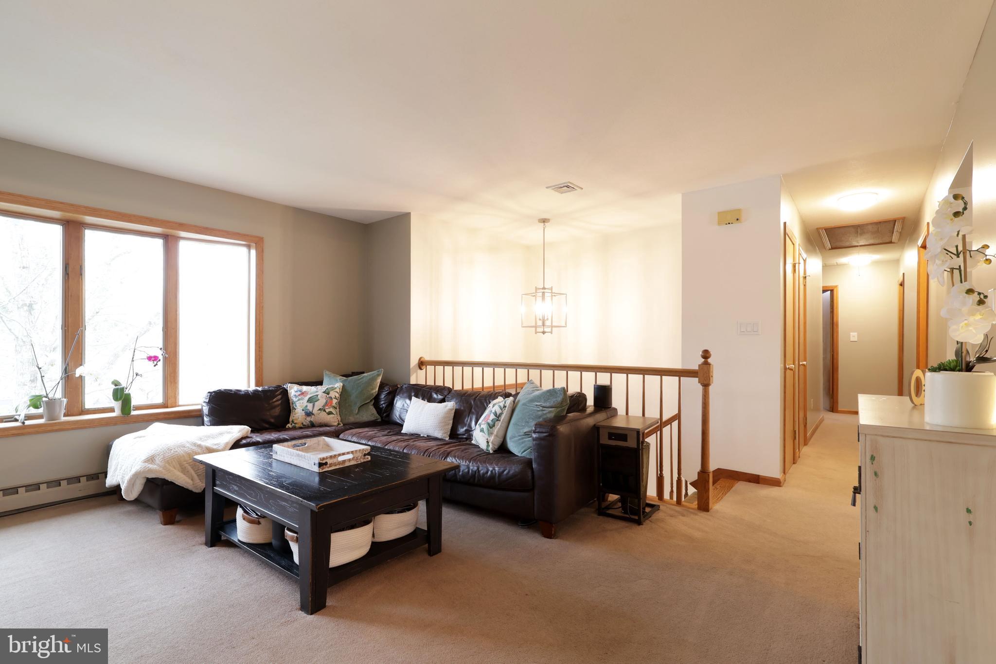 DALEVUE EAST - Residential