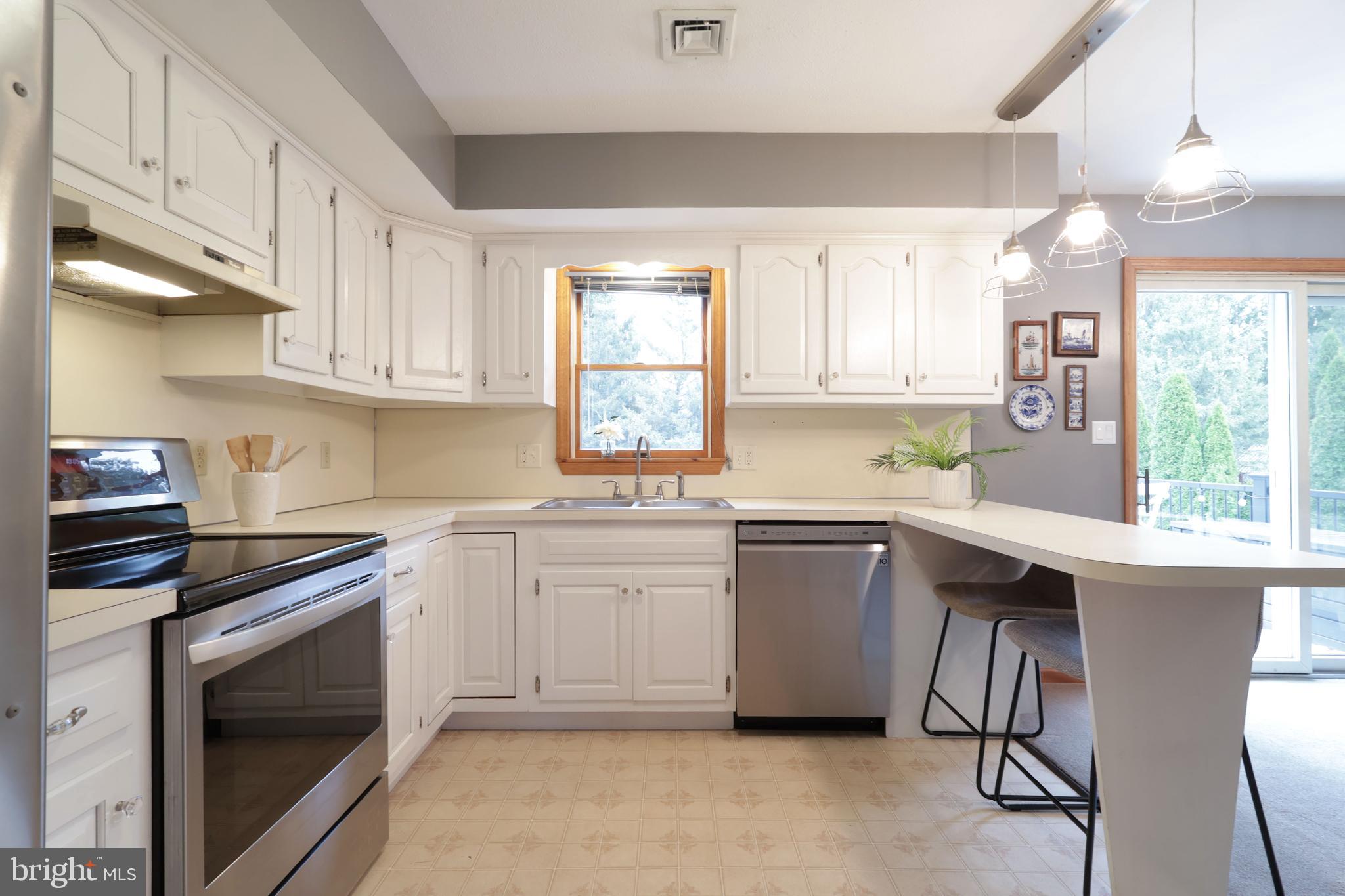 DALEVUE EAST - Residential