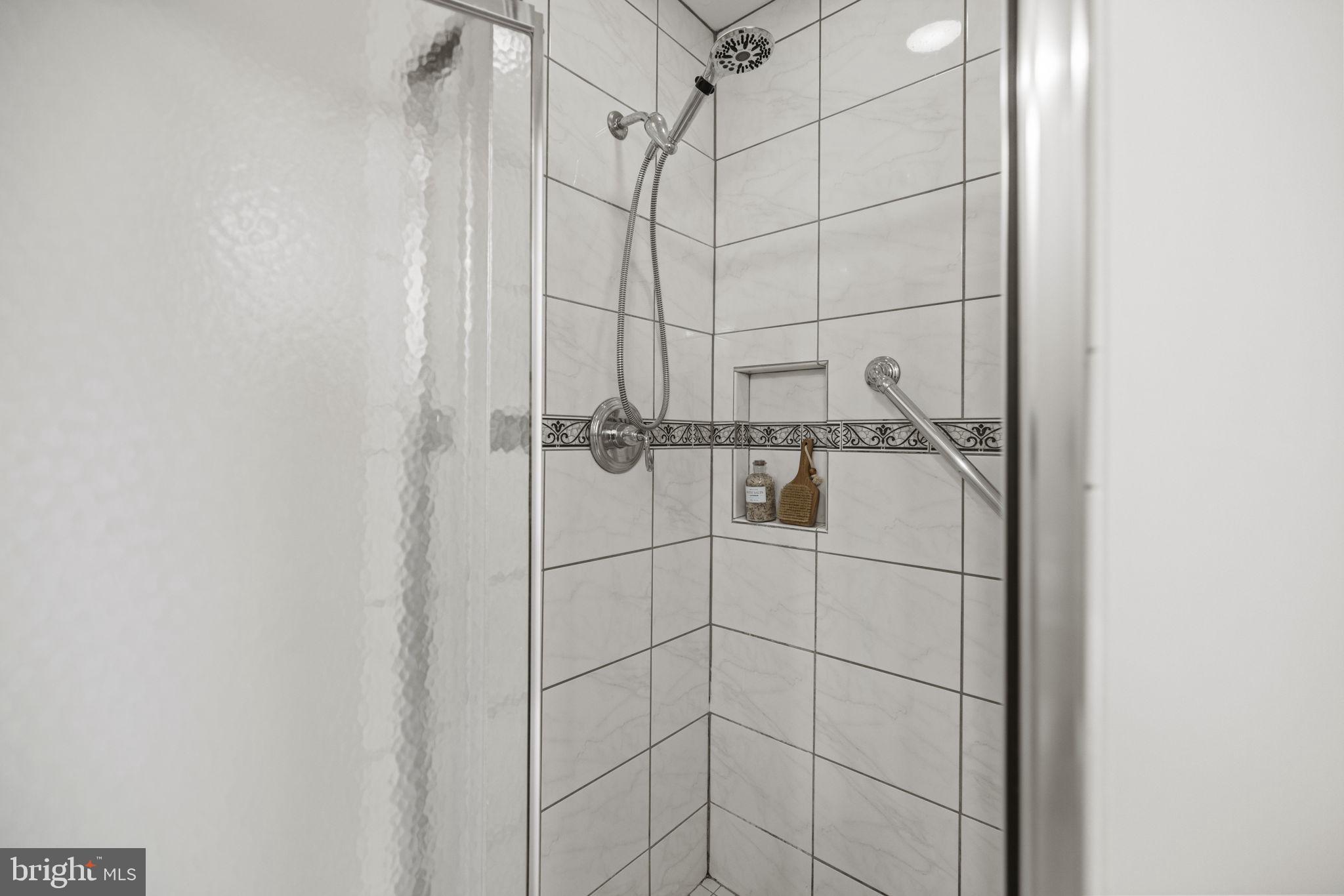 STONEGATE - Residential