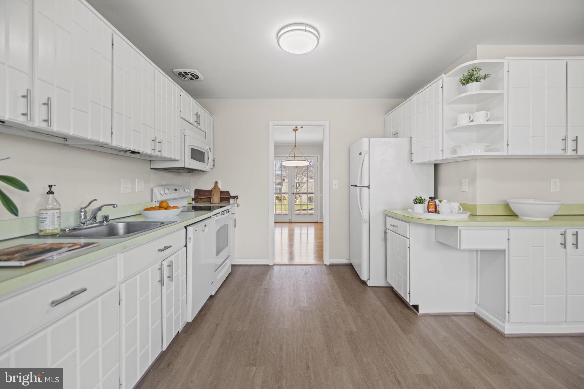 STONEGATE - Residential