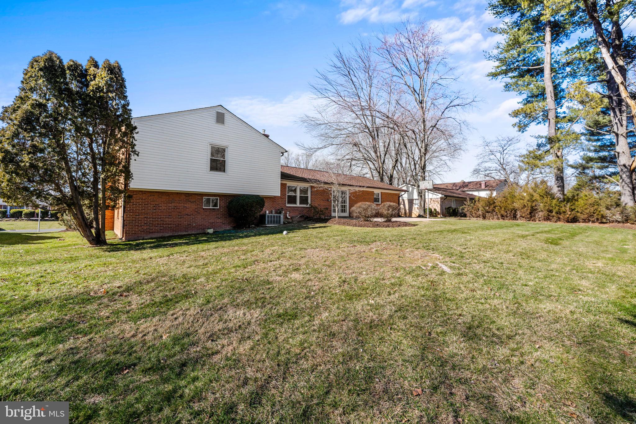 STONEGATE - Residential