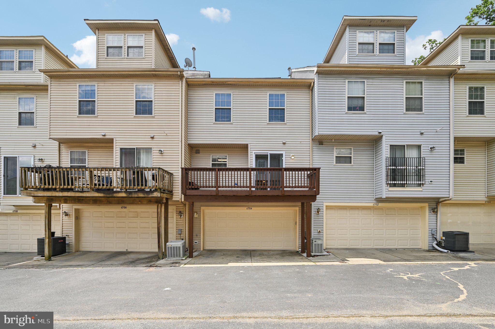 6504 FABLE COURT