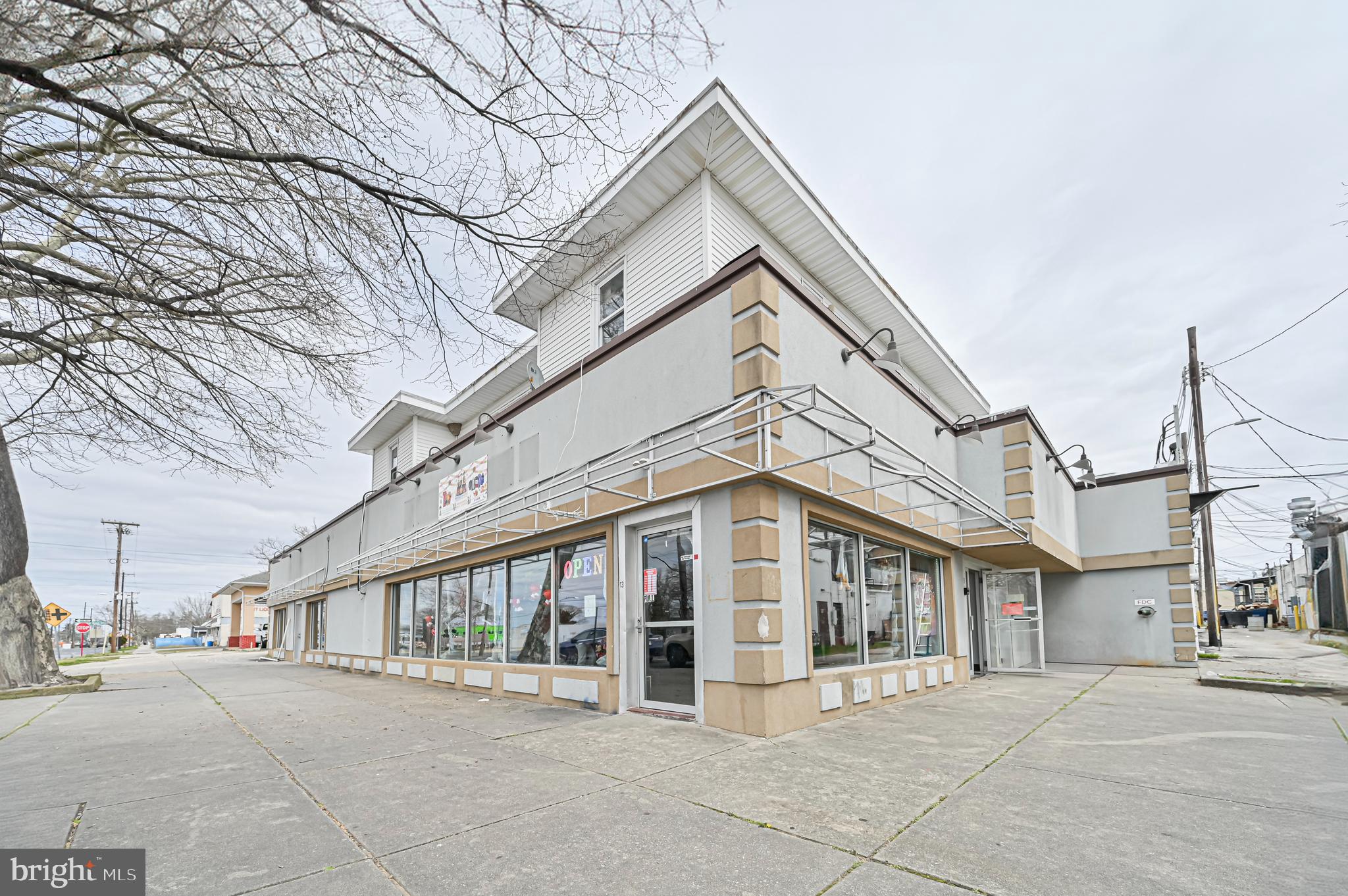 Photo 1 of 53 — 13 N EAST BOULEVARD C, VINELAND, NJ 08360