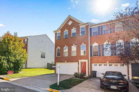 8256 SHANNONS LANDING WAY LORTON VA 22079