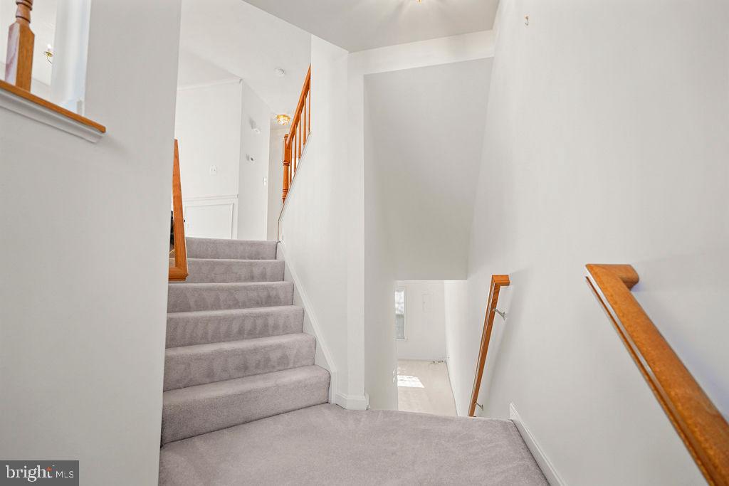 8256 SHANNONS LANDING WAY