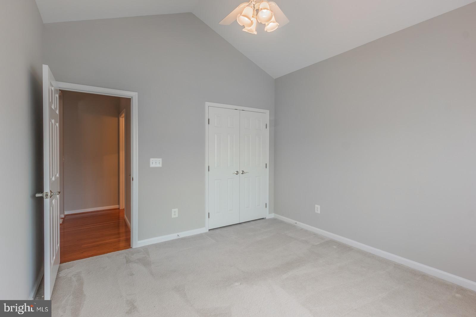 VIRGINIA HERITAGE AT LEE'S PARK - Residential