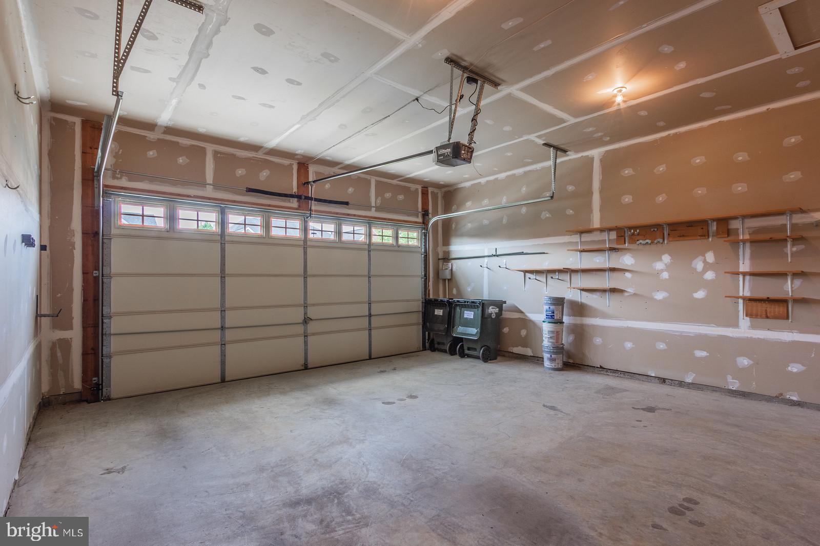 VIRGINIA HERITAGE AT LEE'S PARK - Residential