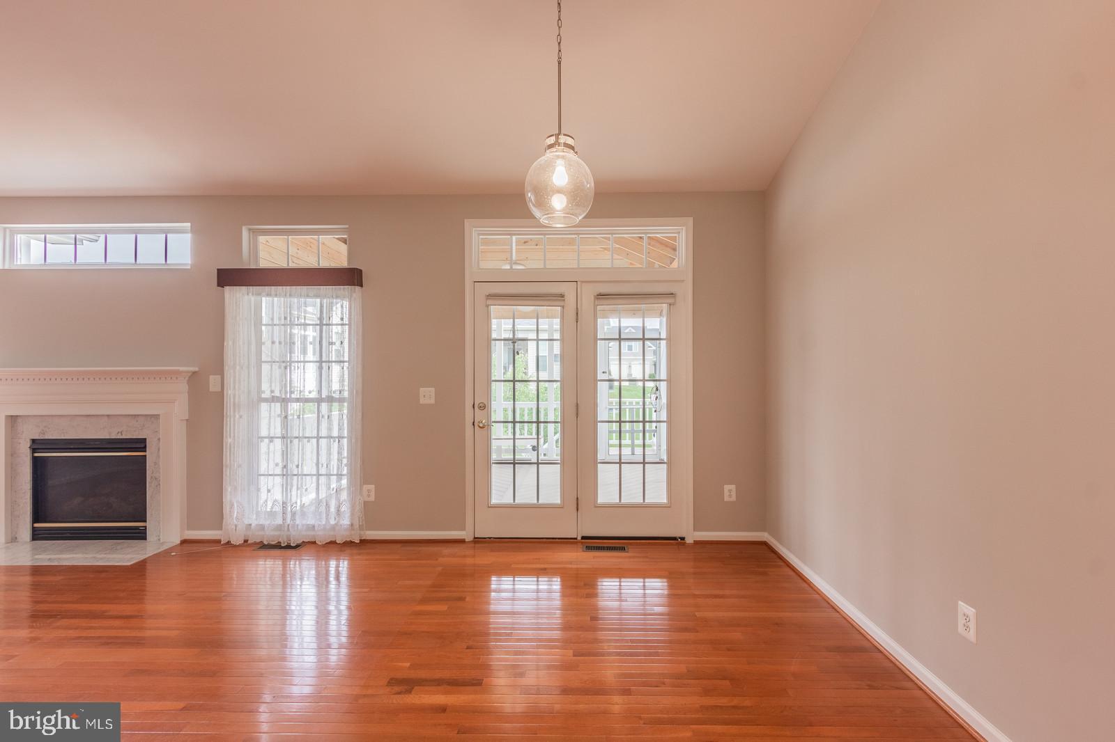 VIRGINIA HERITAGE AT LEE'S PARK - Residential