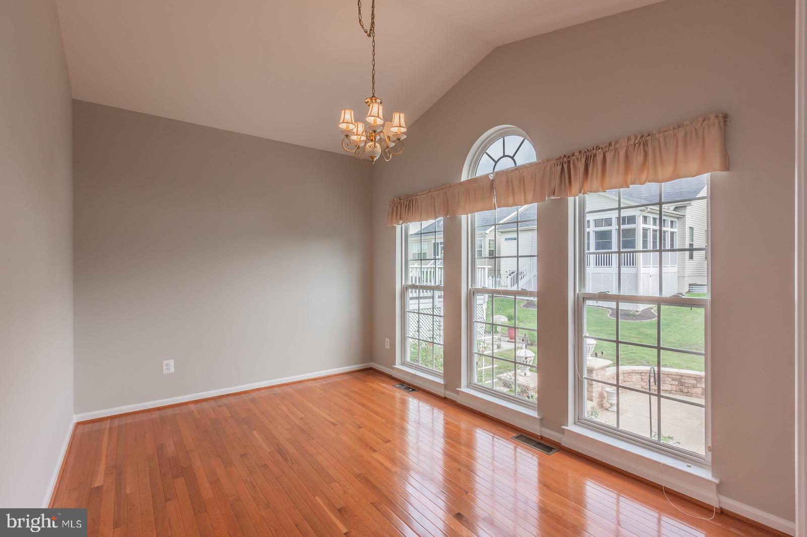 VIRGINIA HERITAGE AT LEE'S PARK - Residential