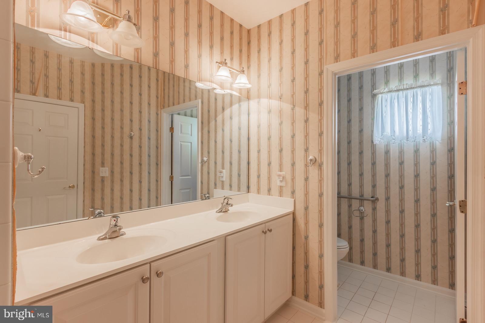 VIRGINIA HERITAGE AT LEE'S PARK - Residential