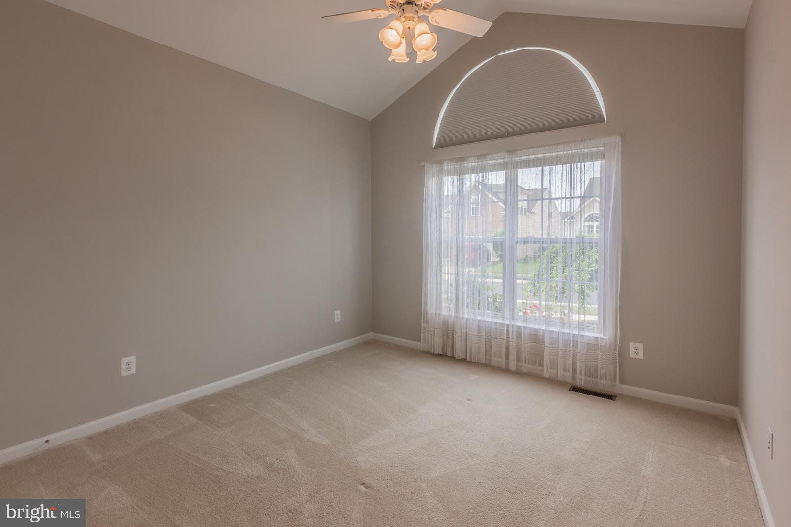 VIRGINIA HERITAGE AT LEE'S PARK - Residential