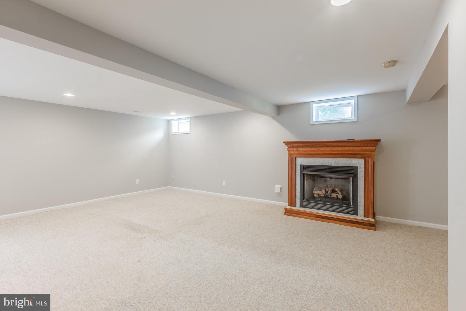 VIRGINIA HERITAGE AT LEE'S PARK - Residential