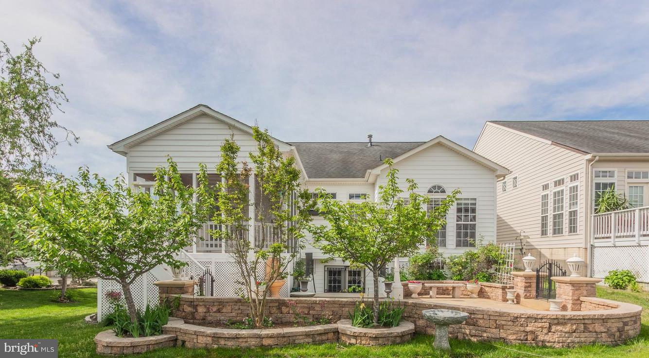 VIRGINIA HERITAGE AT LEE'S PARK - Residential