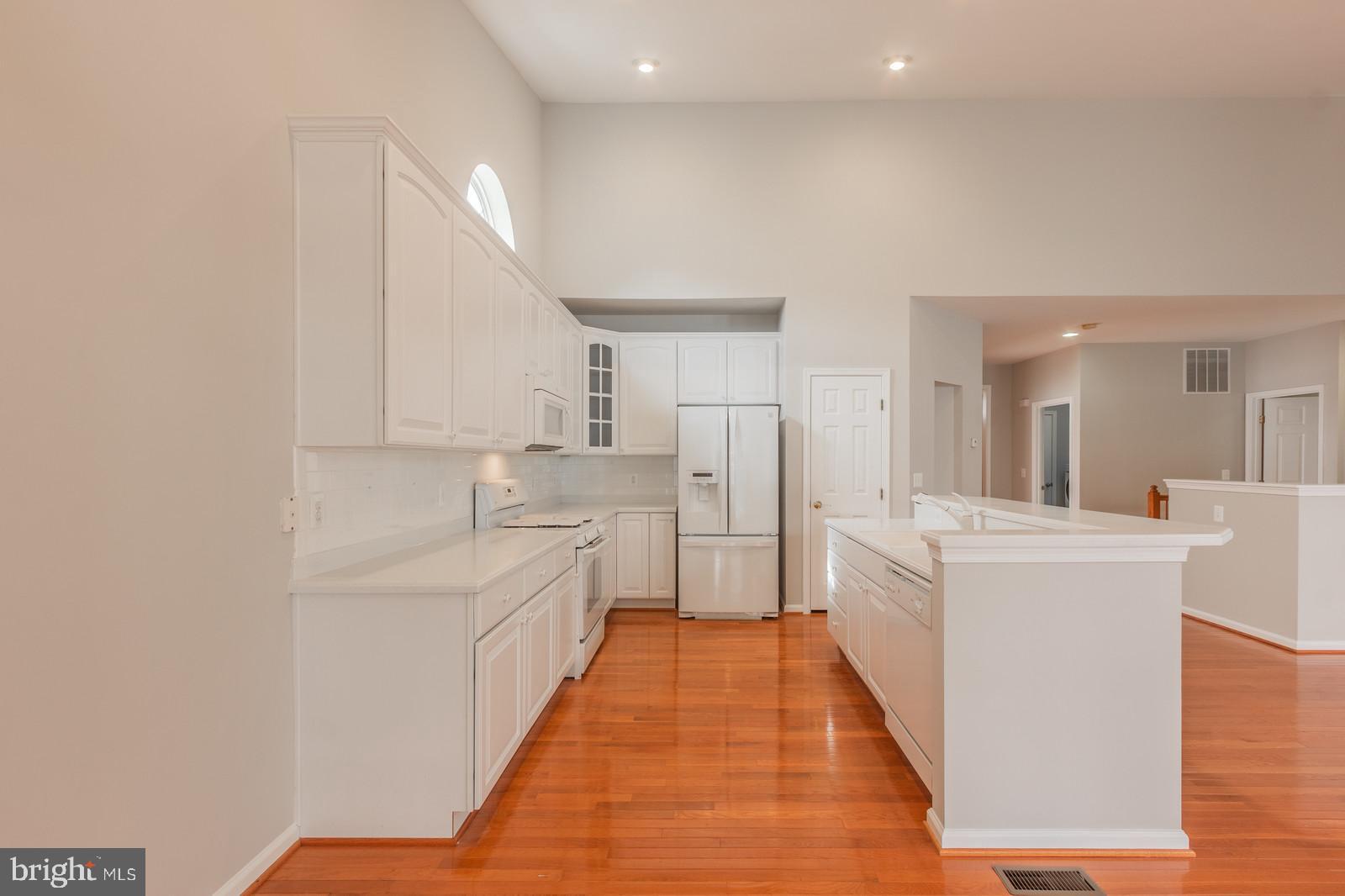 VIRGINIA HERITAGE AT LEE'S PARK - Residential