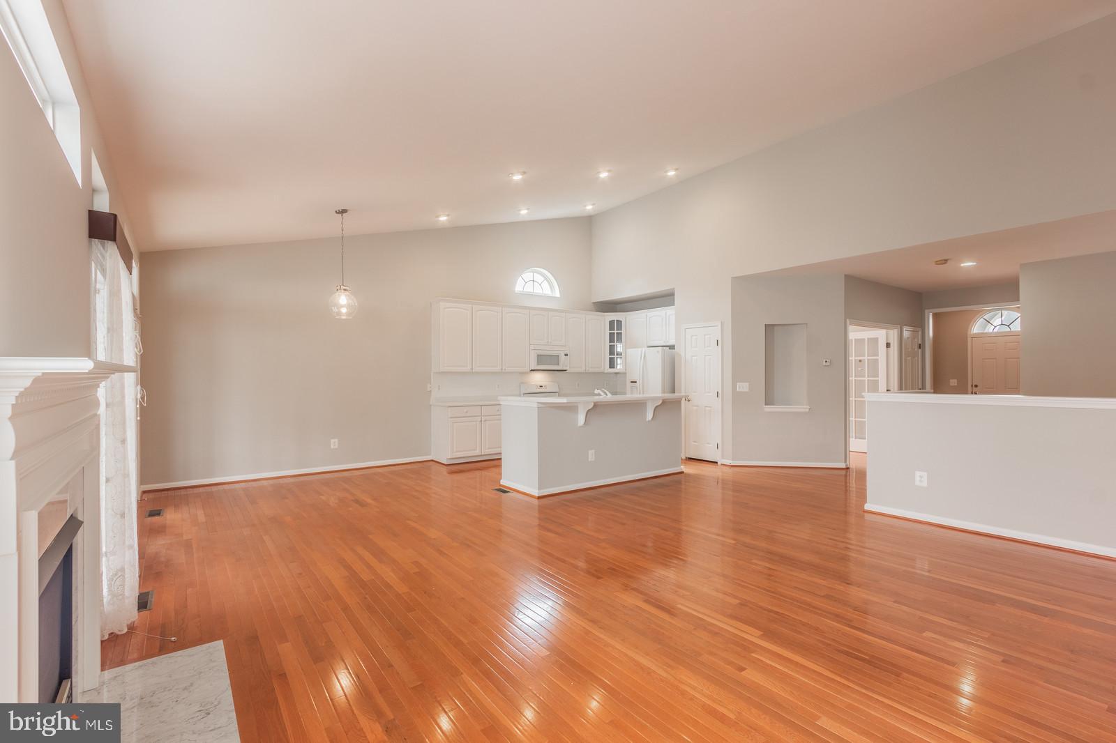 VIRGINIA HERITAGE AT LEE'S PARK - Residential