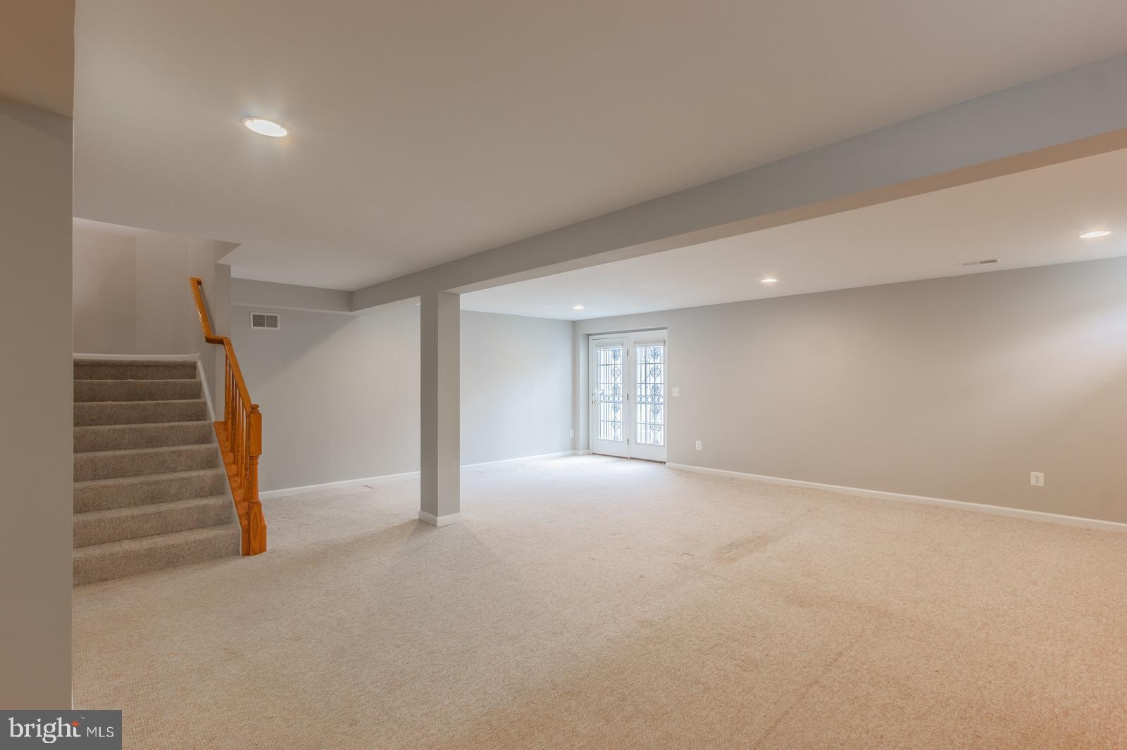 VIRGINIA HERITAGE AT LEE'S PARK - Residential