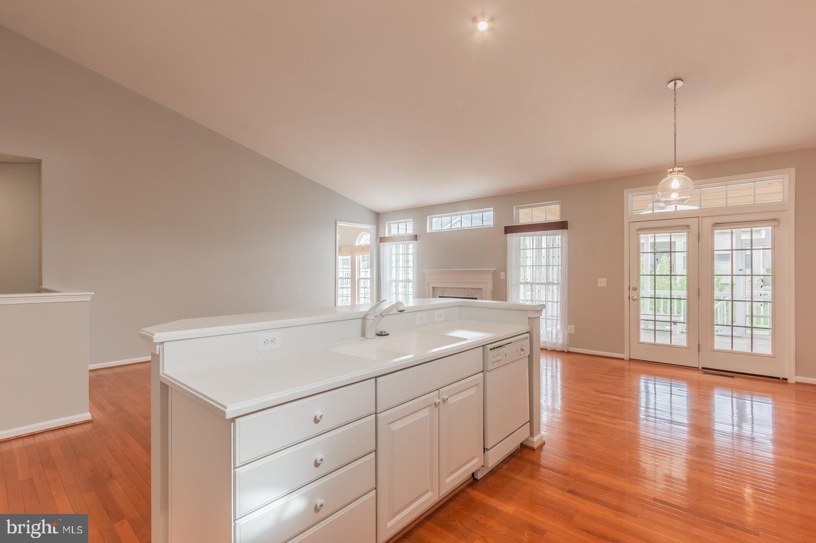 VIRGINIA HERITAGE AT LEE'S PARK - Residential