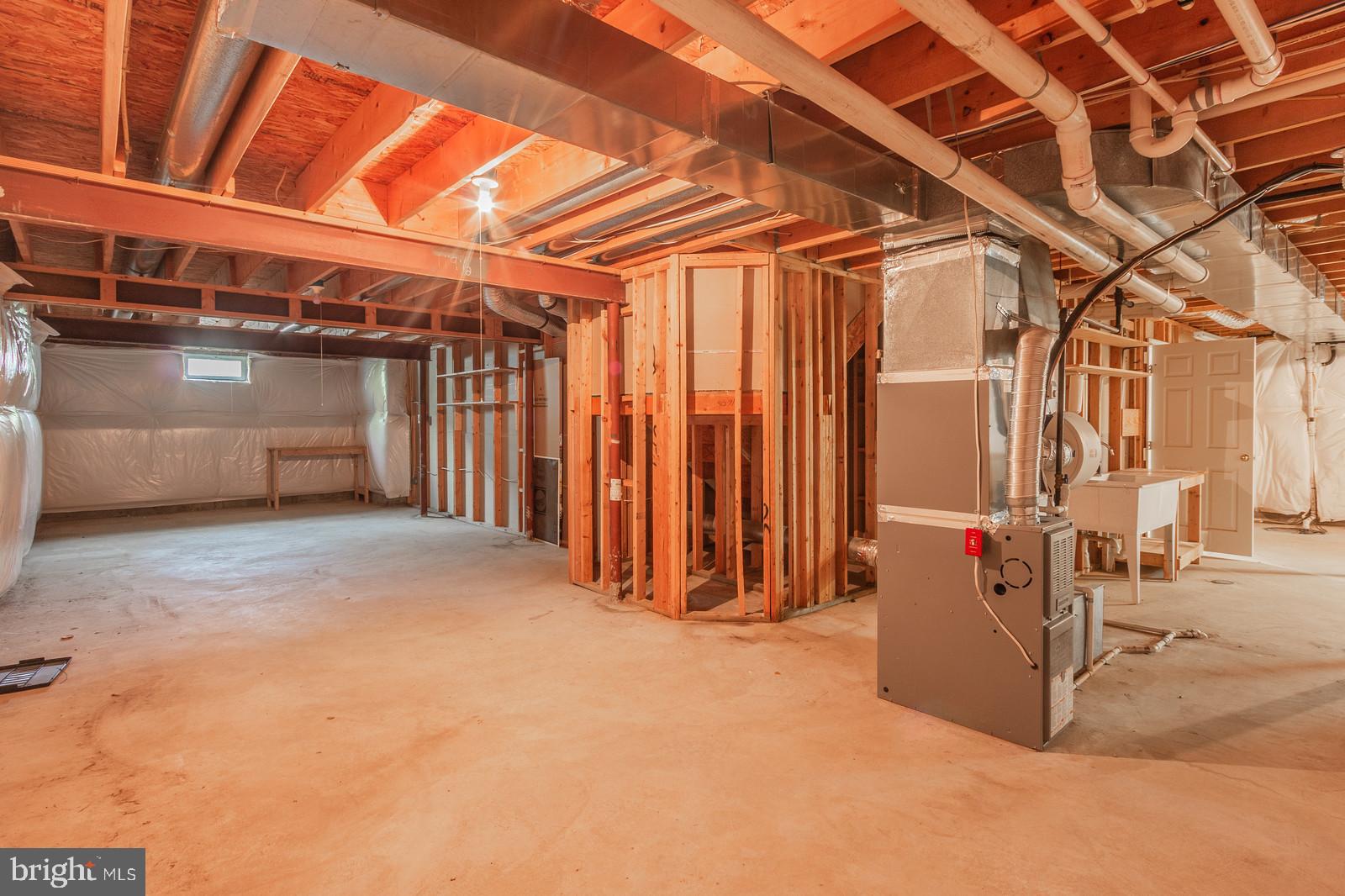 VIRGINIA HERITAGE AT LEE'S PARK - Residential