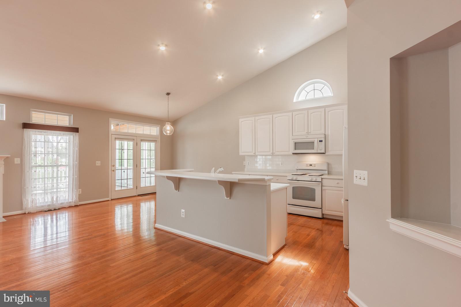 VIRGINIA HERITAGE AT LEE'S PARK - Residential