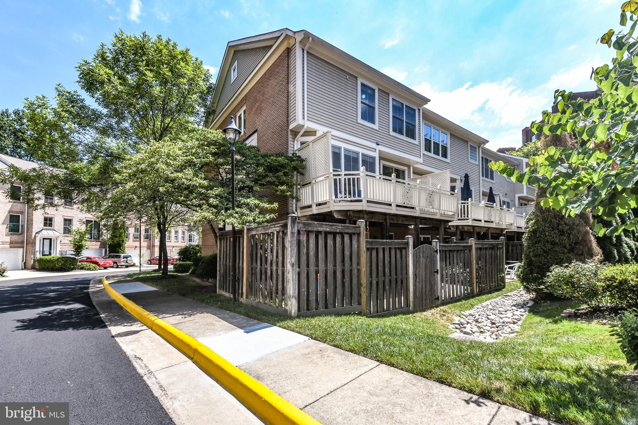 TOWNES AT WATERFORD - Residential Lease