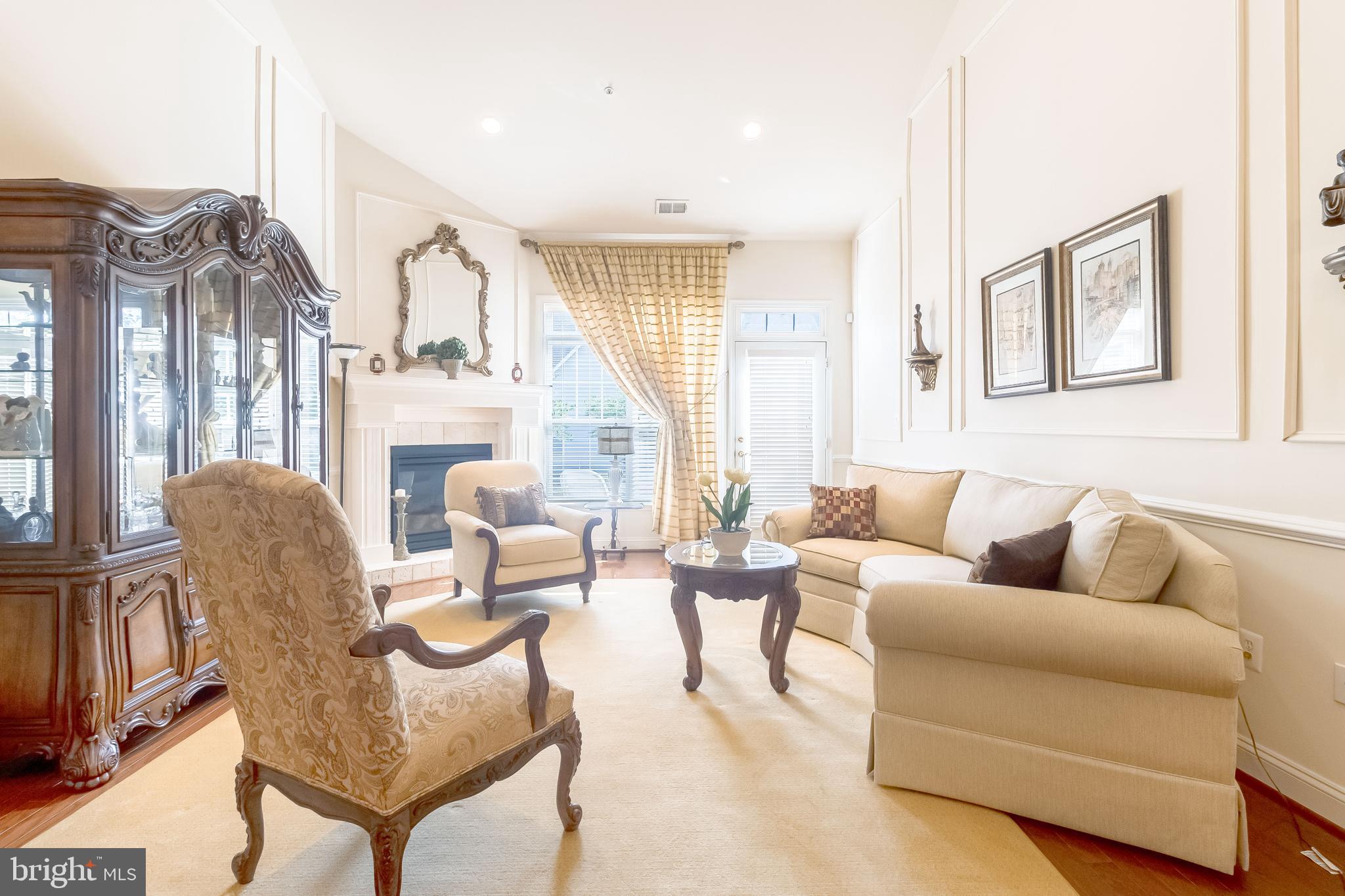 PINES OF LAUREL-PLAT 13- - Residential