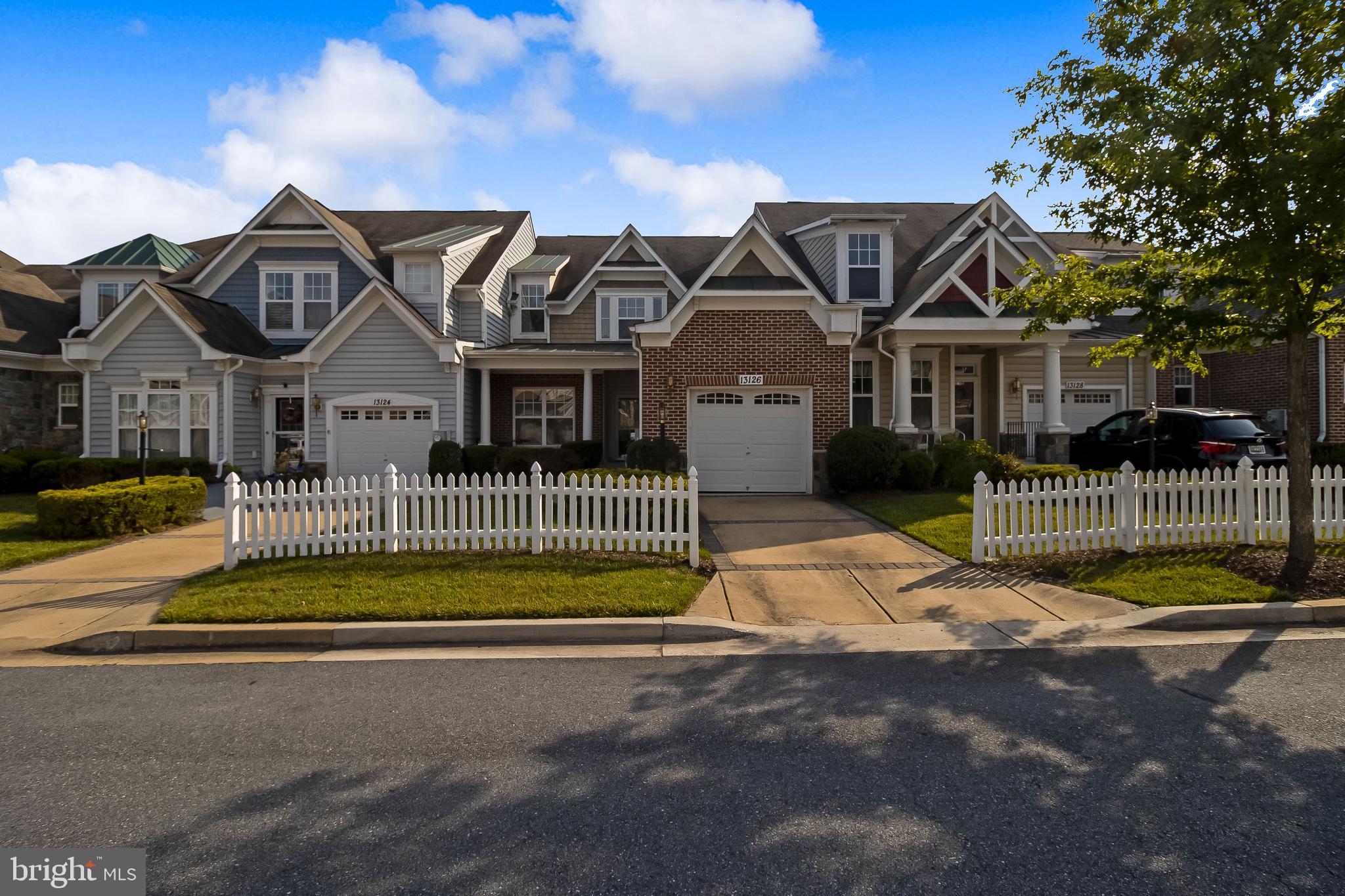 PINES OF LAUREL-PLAT 13- - Residential