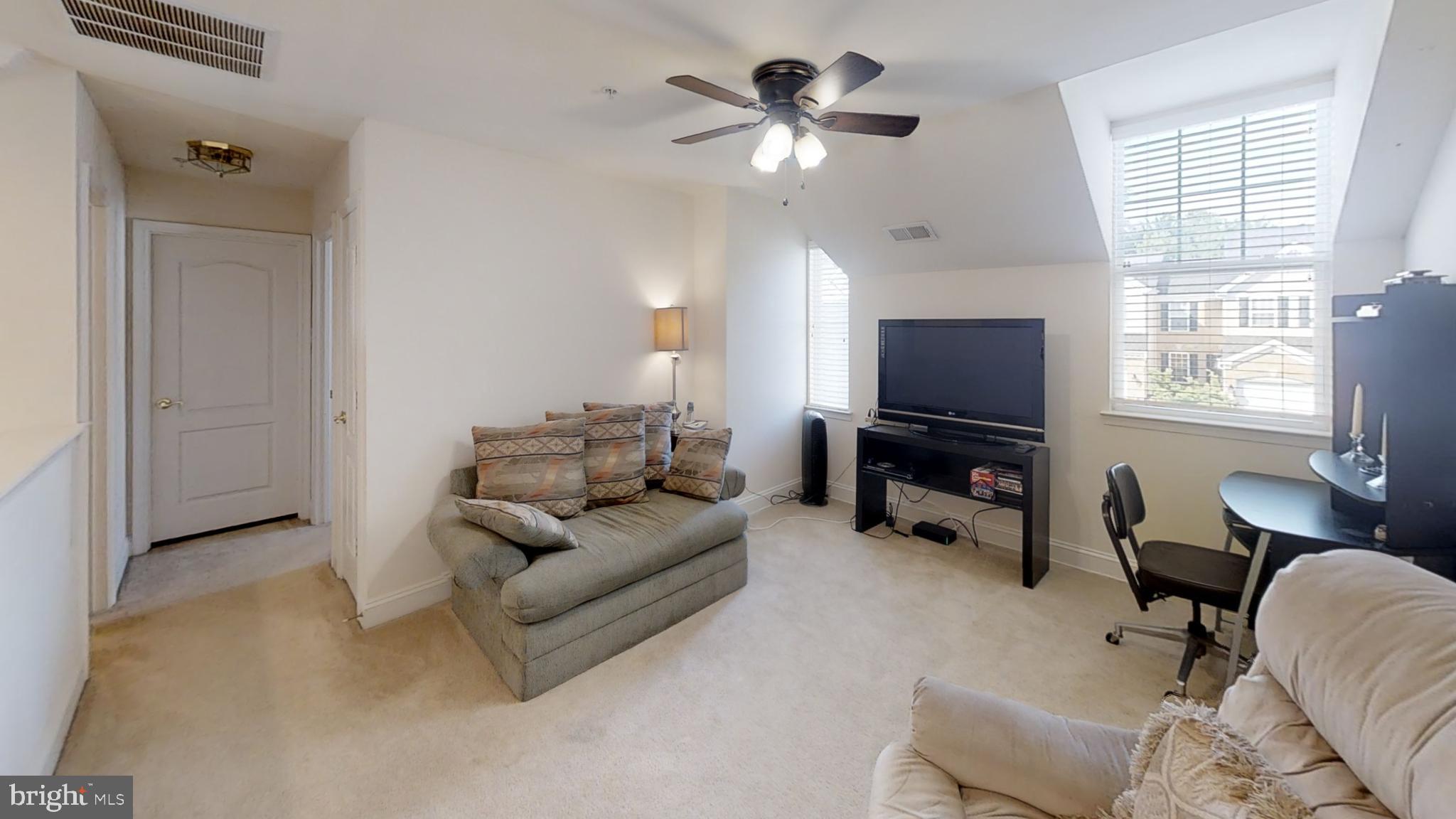 PINES OF LAUREL-PLAT 13- - Residential