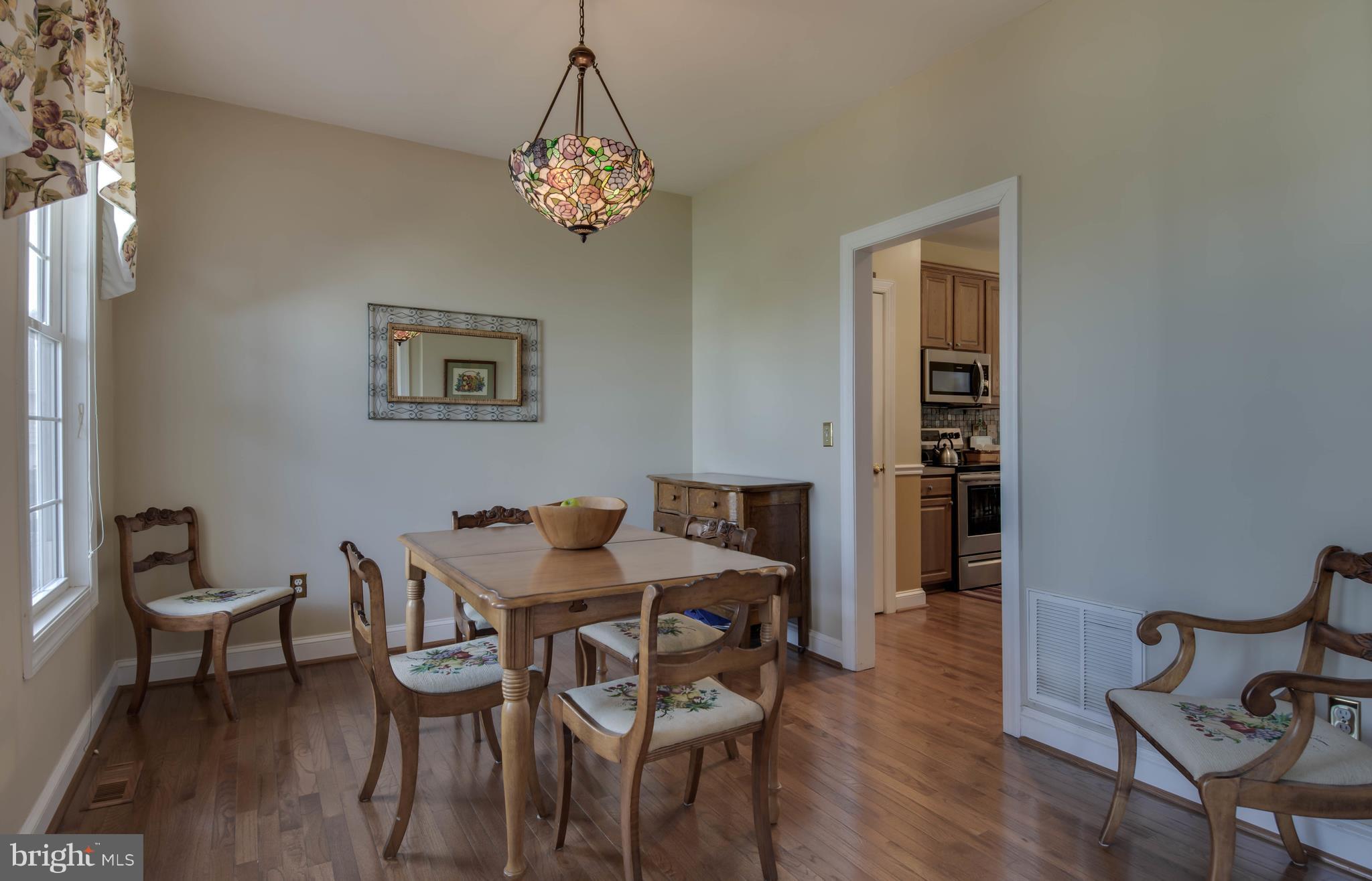 THREE CREEKS - Residential