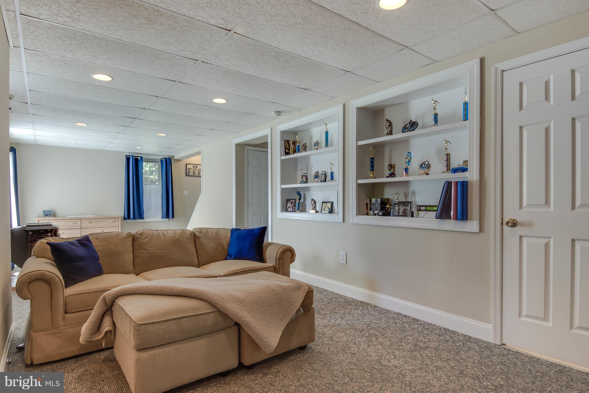 THREE CREEKS - Residential