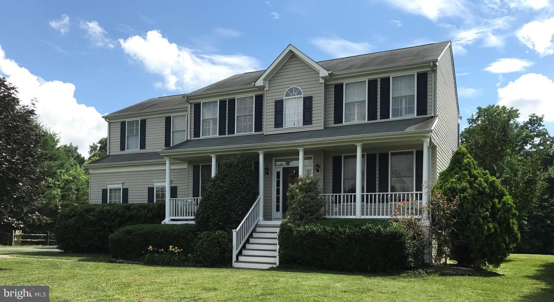 THREE CREEKS - Residential