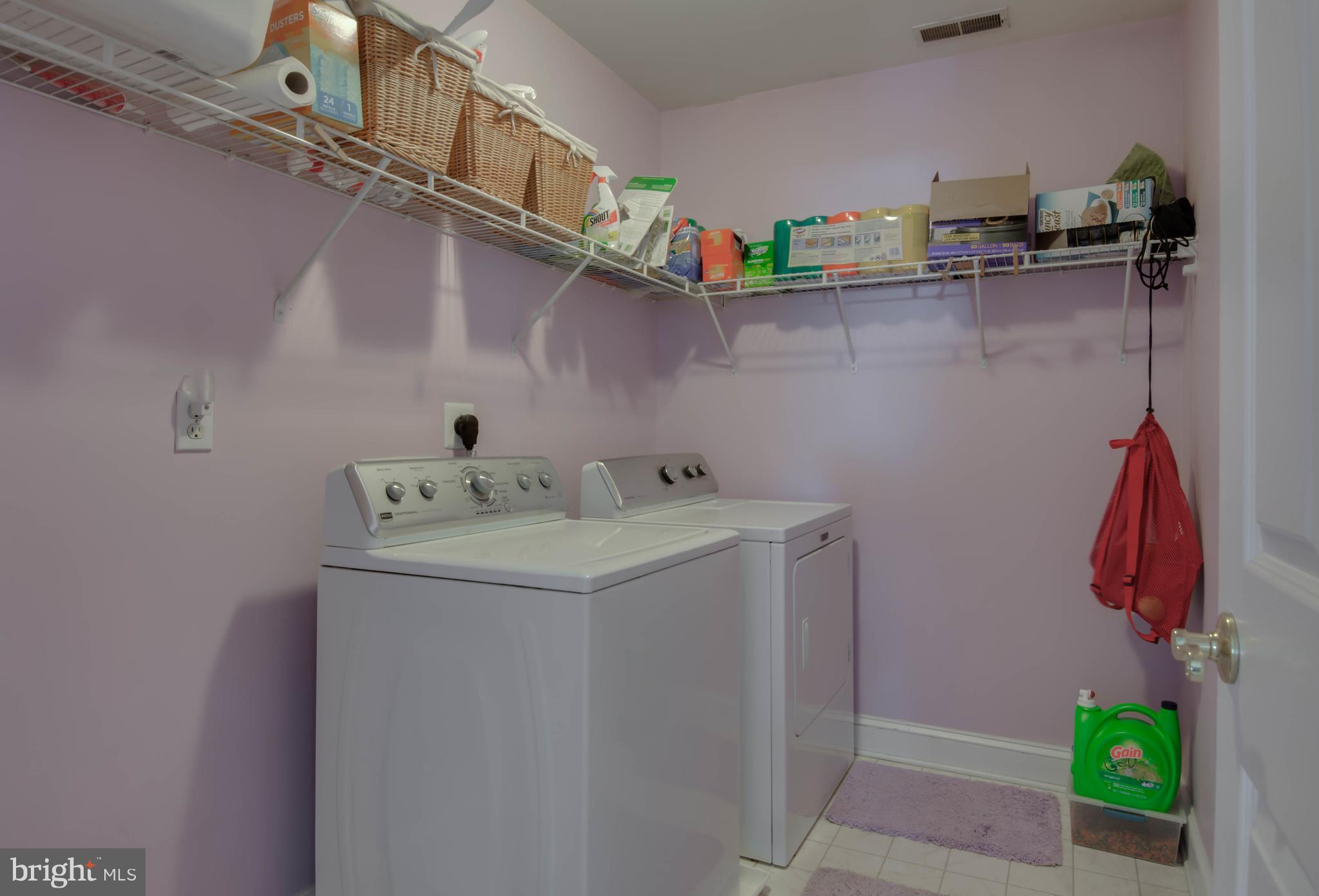 THREE CREEKS - Residential