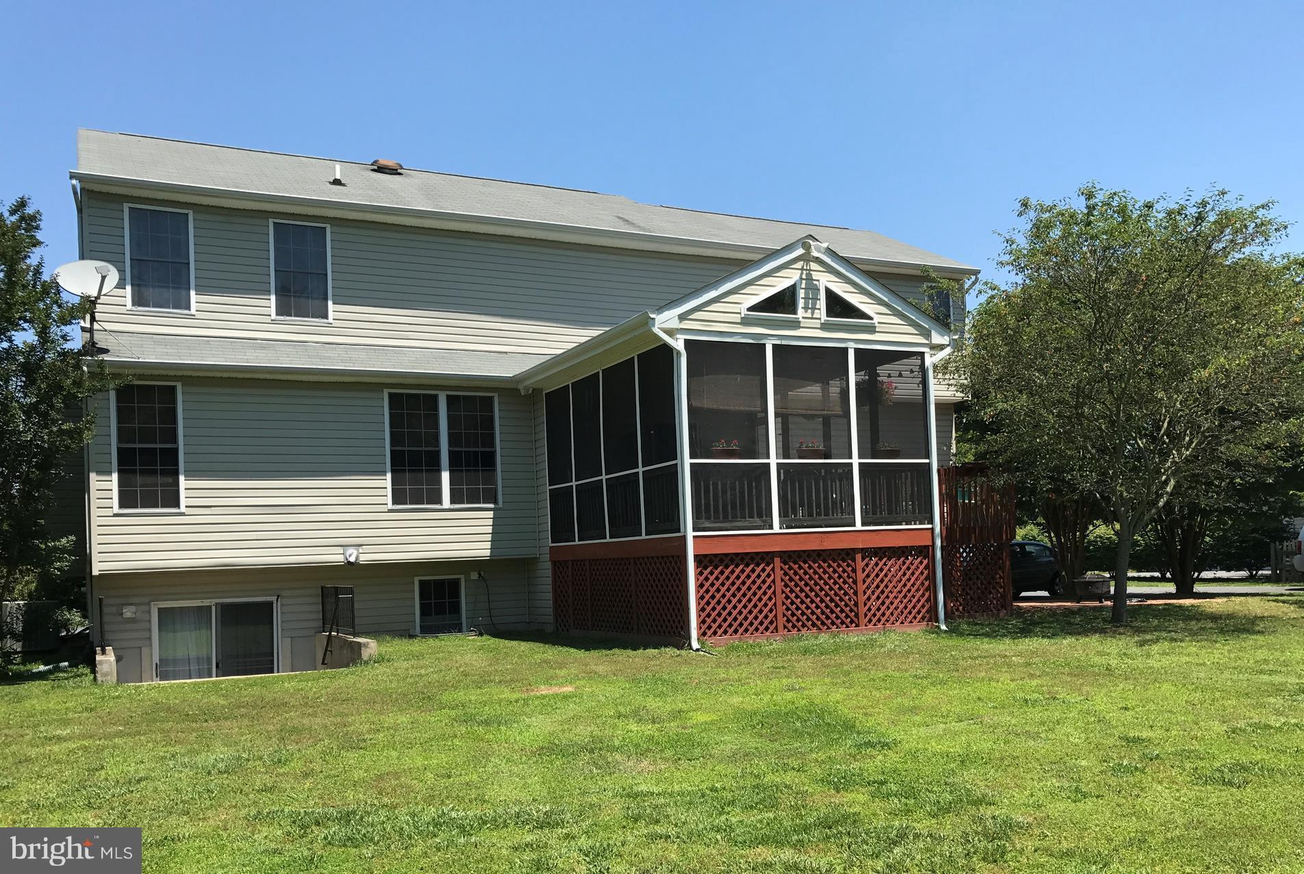 THREE CREEKS - Residential