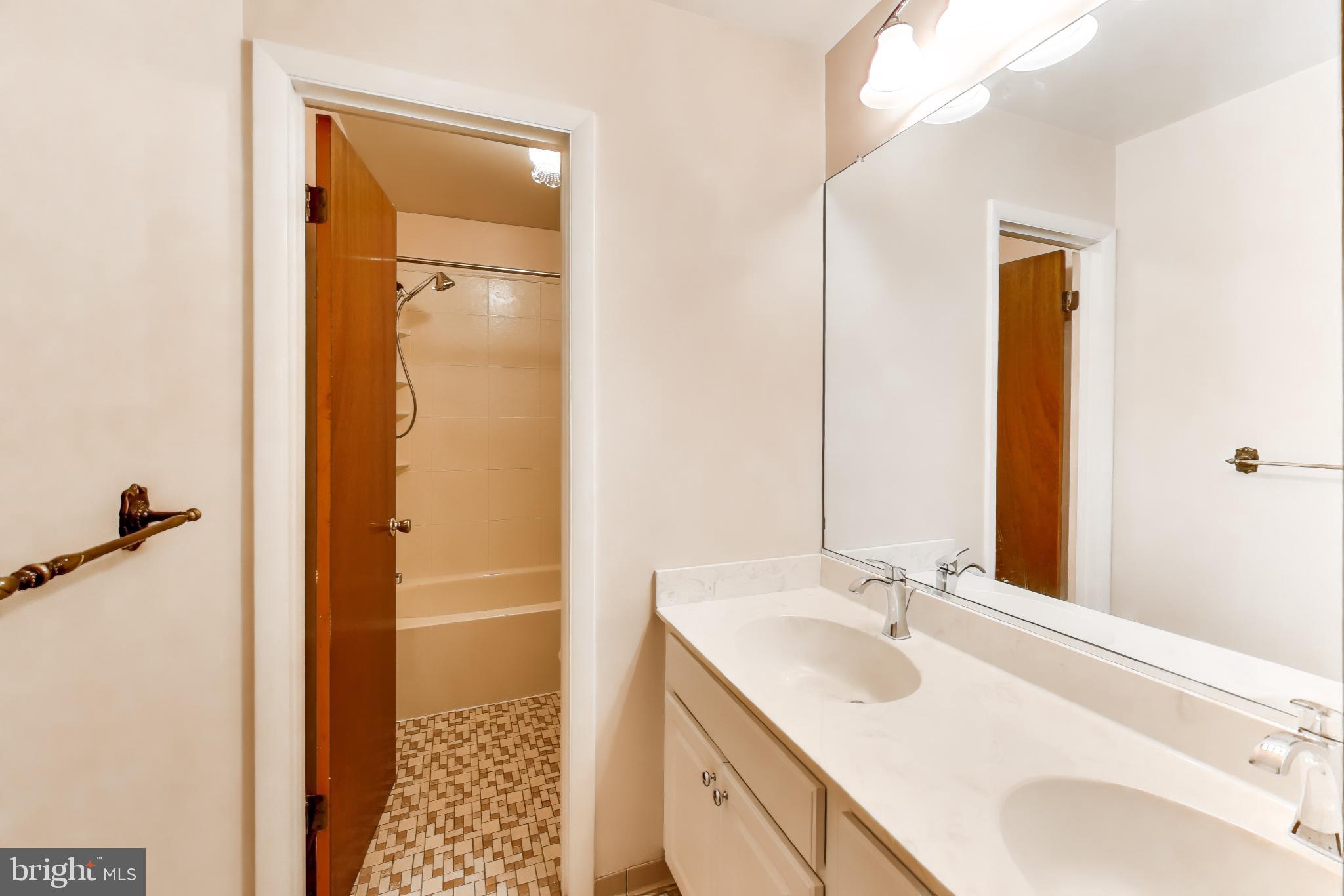 GRAVELY - Residential