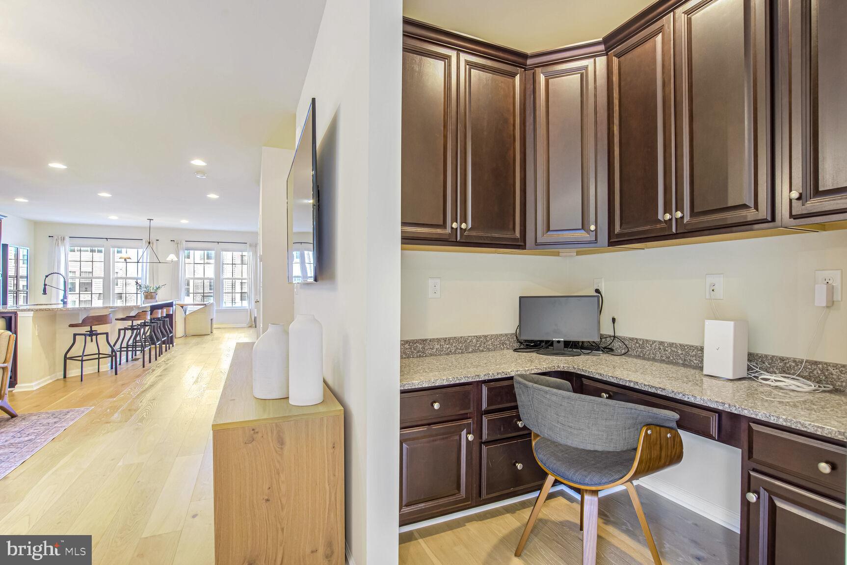 OVERLOOK AT UNIVERSITY CENTER - Residential