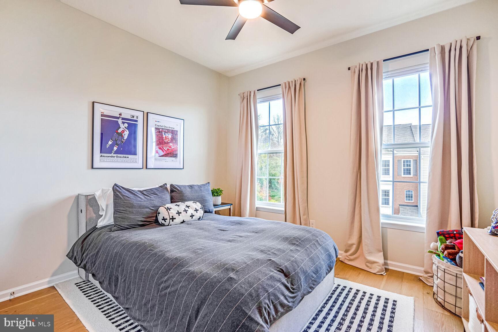 OVERLOOK AT UNIVERSITY CENTER - Residential