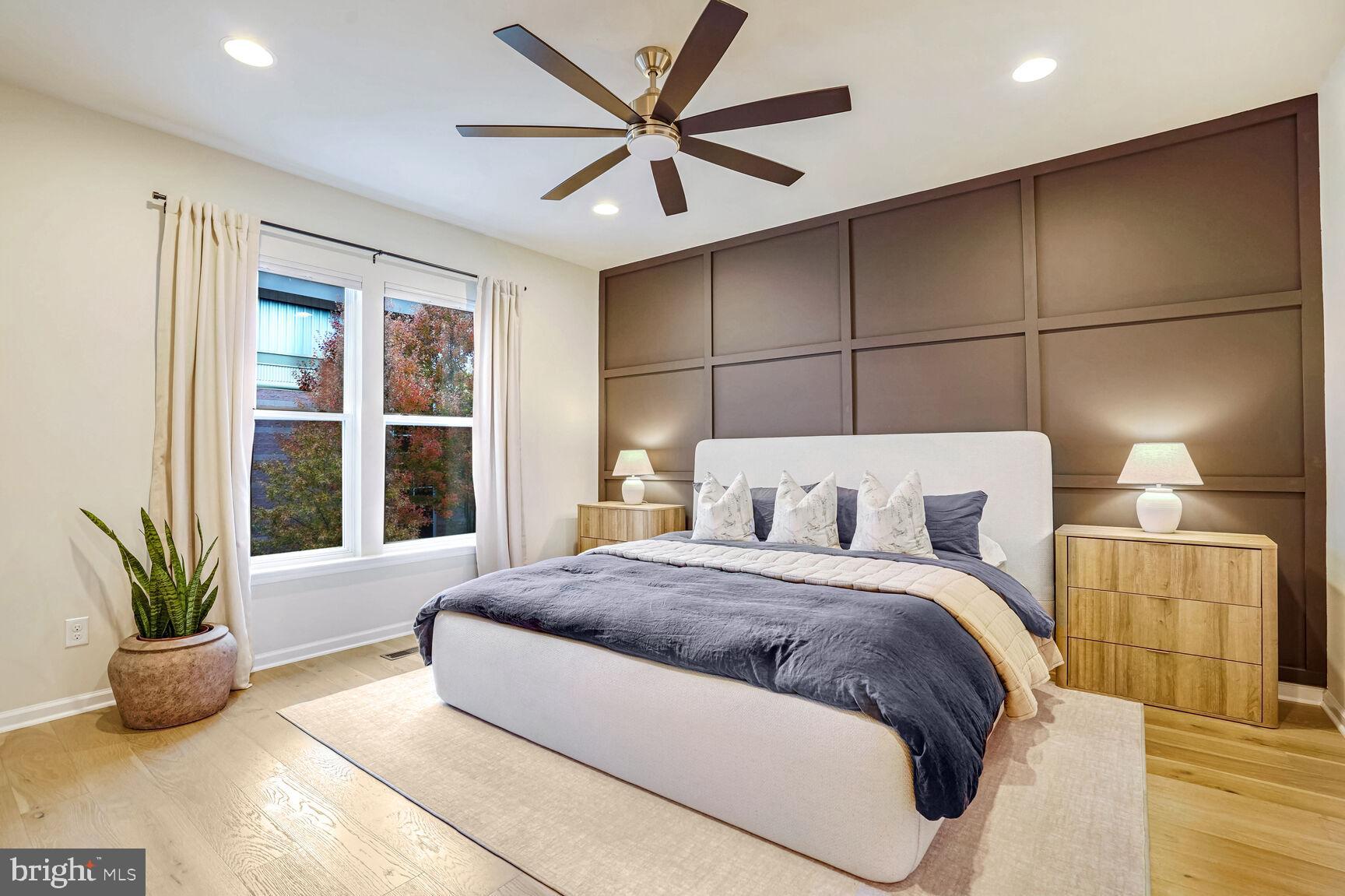 OVERLOOK AT UNIVERSITY CENTER - Residential