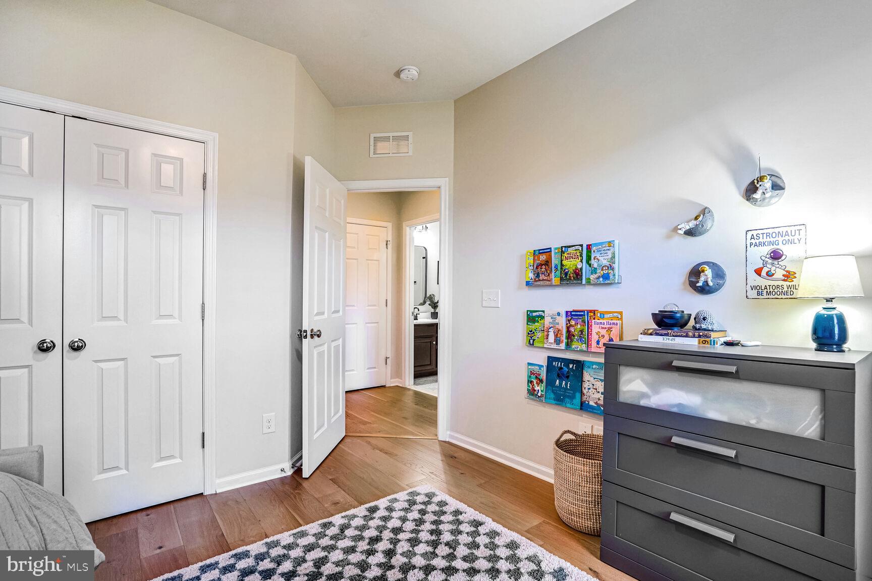 OVERLOOK AT UNIVERSITY CENTER - Residential