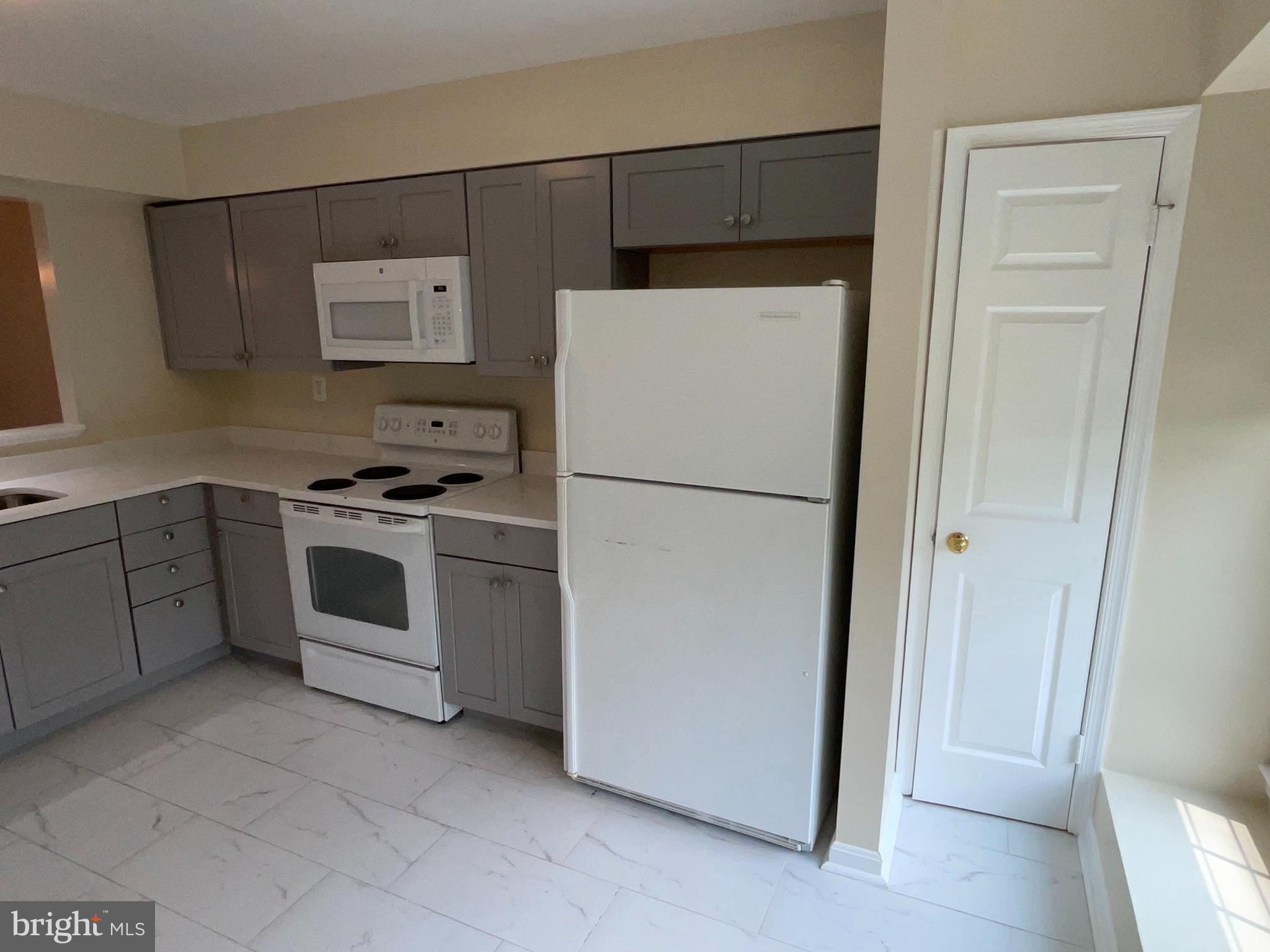 WOODMONT PLACE - Residential Lease