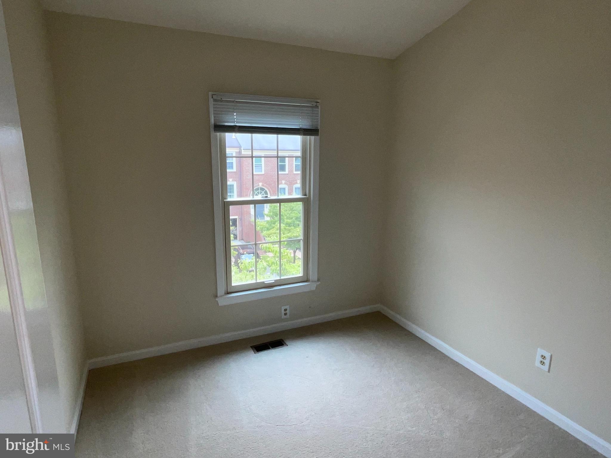 WOODMONT PLACE - Residential Lease