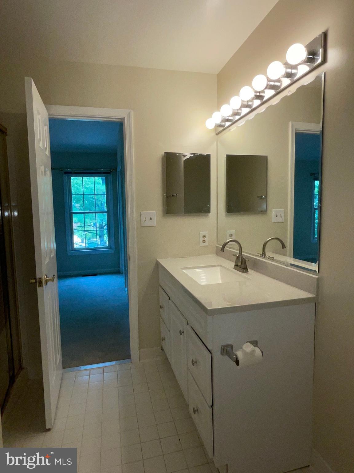 WOODMONT PLACE - Residential Lease