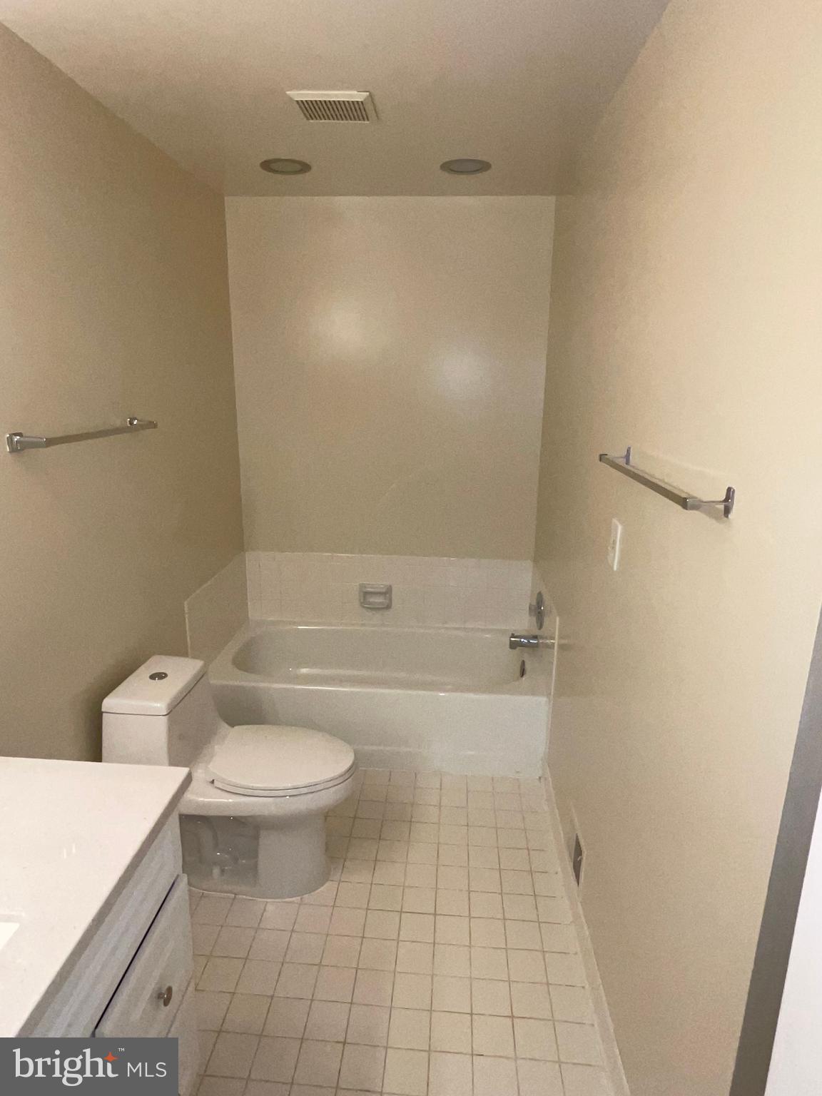 WOODMONT PLACE - Residential Lease