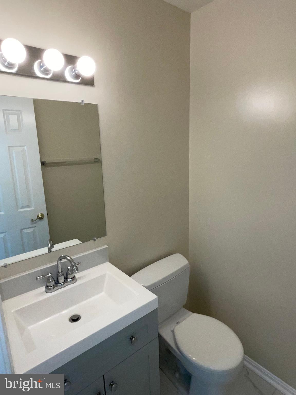 WOODMONT PLACE - Residential Lease