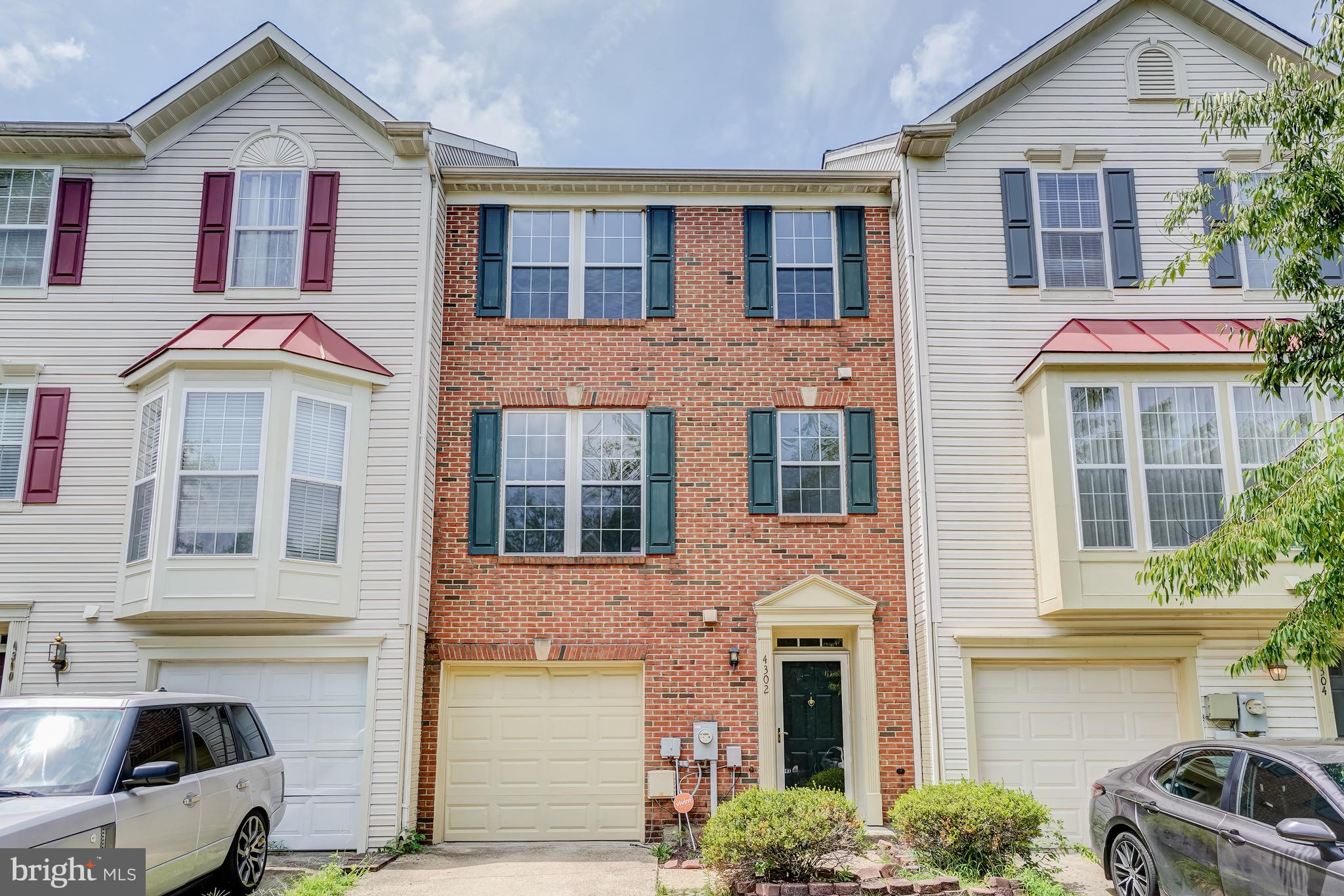 4302 DAY LILY DRIVE