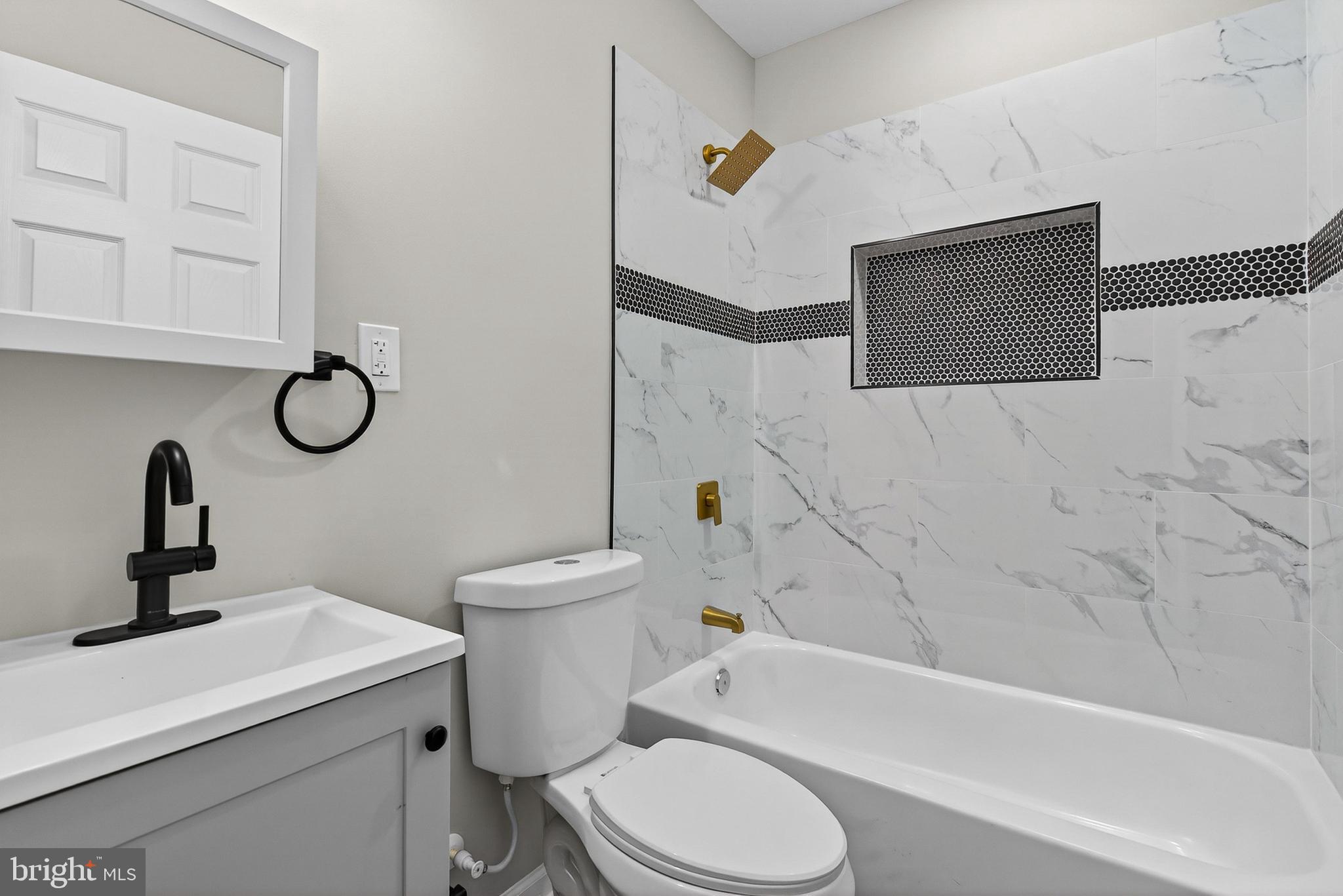 EAST BALTIMORE MIDWAY - Residential