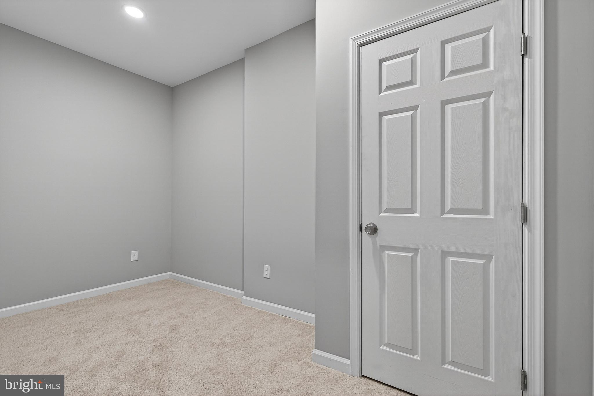 EAST BALTIMORE MIDWAY - Residential