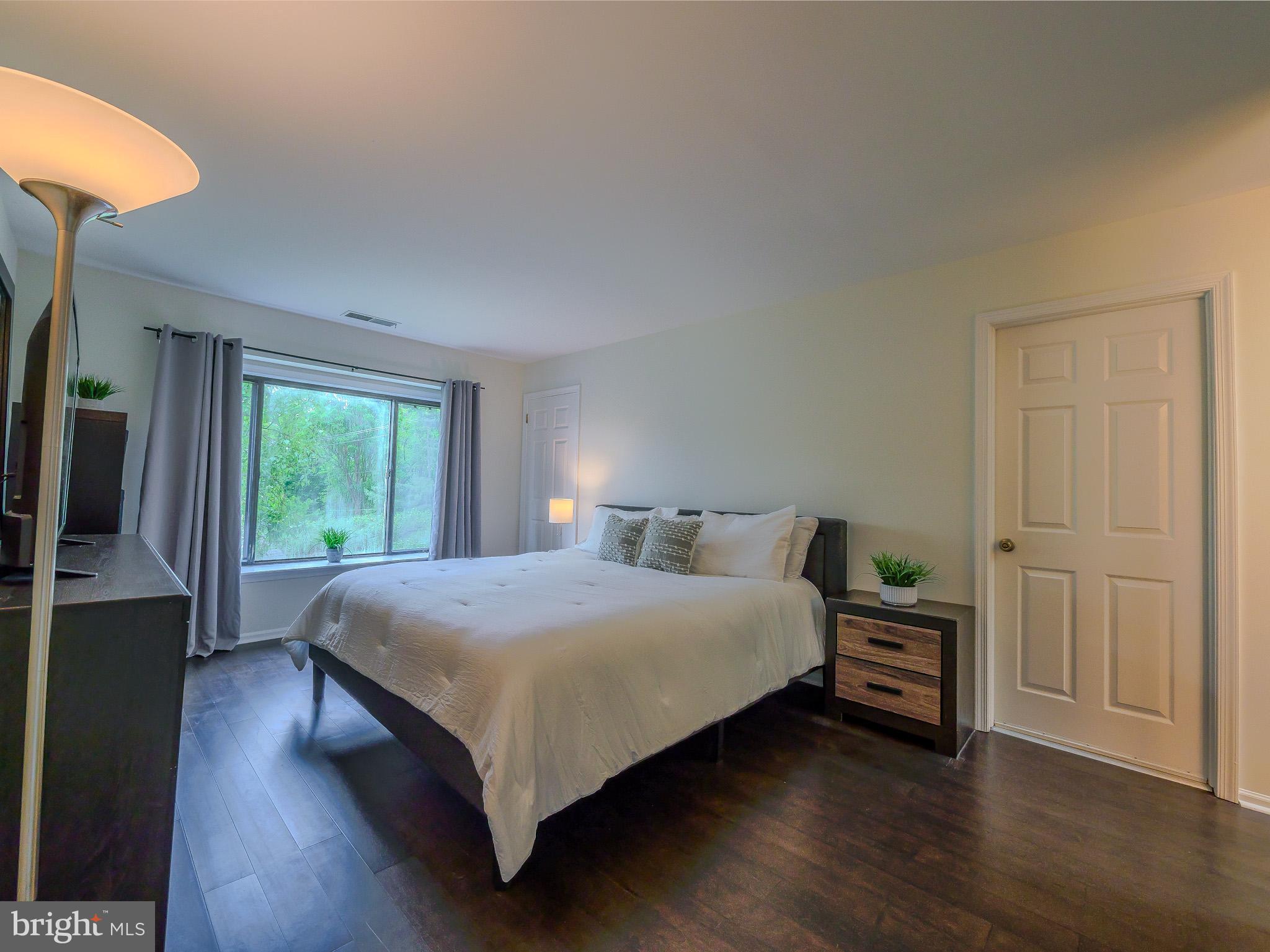 RUNNYMEADE FARMS - Residential